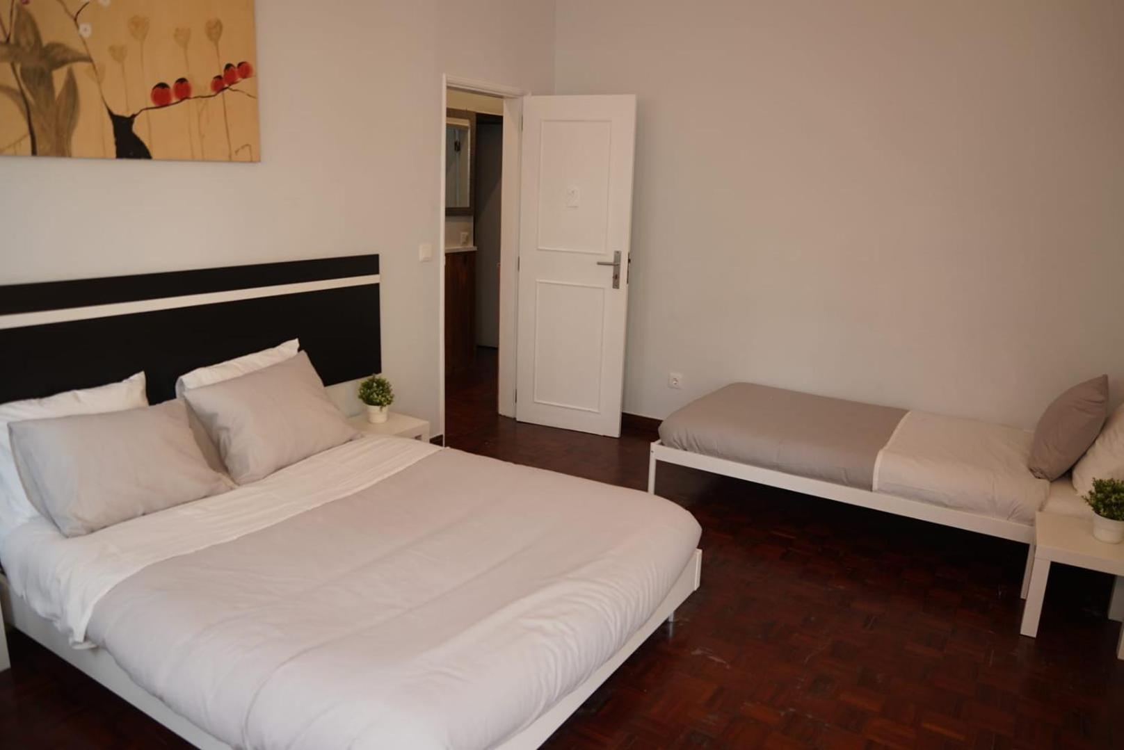 Bisengototo Homestay Lisboa المظهر الخارجي الصورة